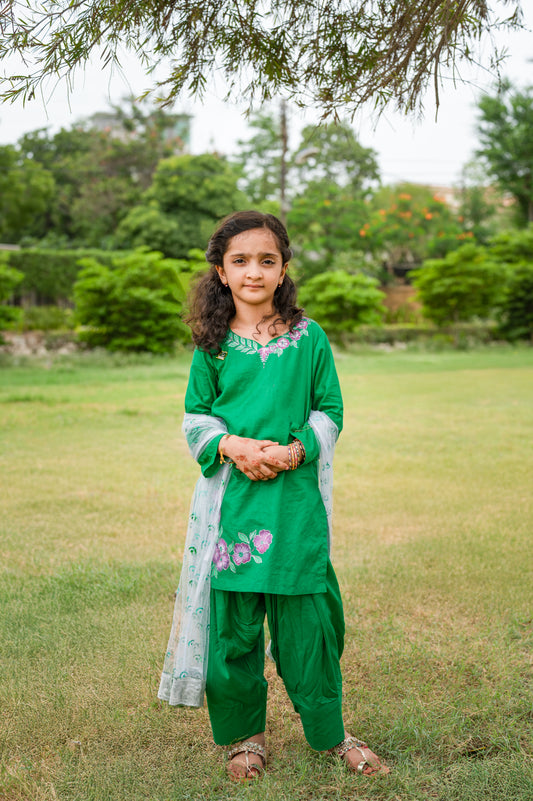 Azadi Bloom – Hand-Painted Kurti with Farshi Shalwar